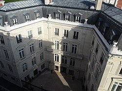 11 rue de Tilsitt.jpg