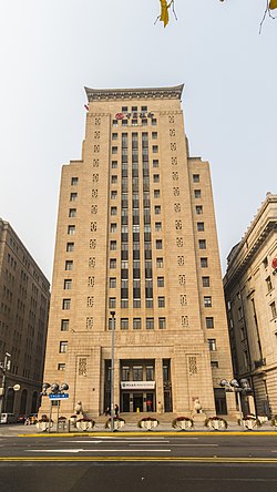 Bank of China Building, The Bund, Dec 2017.jpg