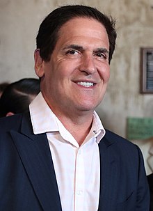 Mark Cuban & Doug Ducey (47384954432) (cropped).jpg